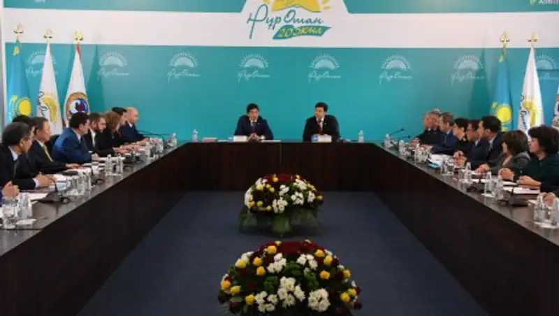 Депутаты партии "Нұр Отан" внесли предложения в бюджет Алматы на 2019 год