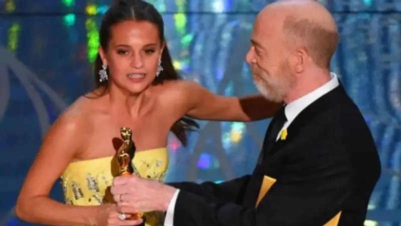 "Оскар" лучшей актрисе второго плана присудили Алисии Викандер