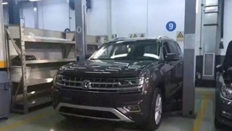 Шпионы сфотографировали новый кроссовер Volkswagen без камуфляжа