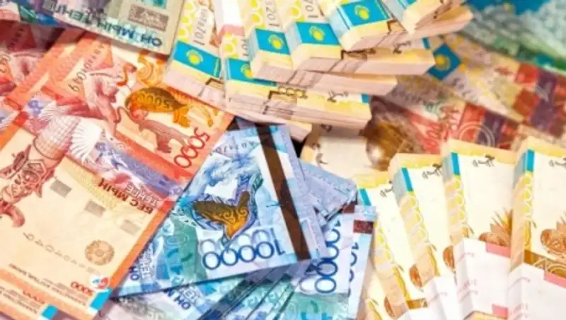 Глава Нацбанка теперь не будет подписывать тенге