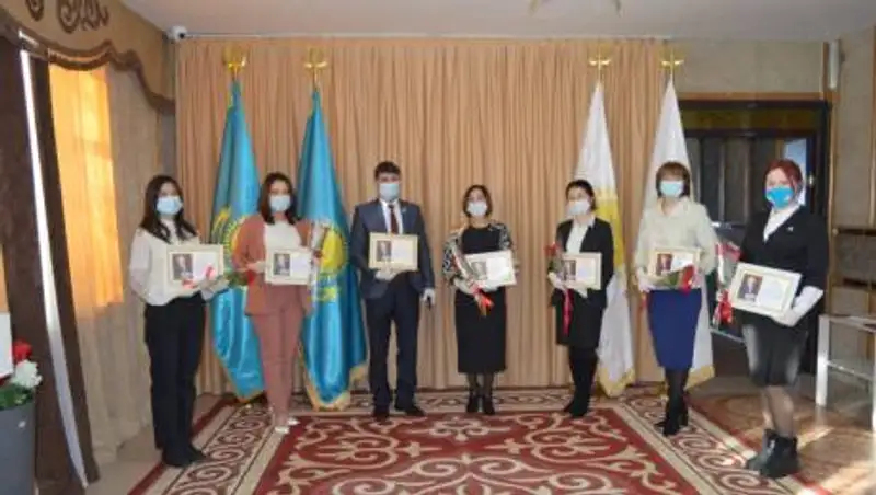 Нурсултан Назарбаев выразил благодарность 18 тысячам активистов Nur Otan