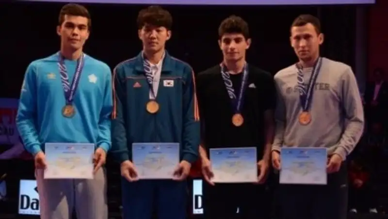 Казахстанцы завоевали пять медалей чемпионата Азии по таеквондо