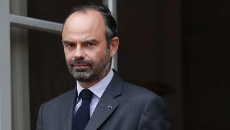 Правительство Франции намерено объявить мораторий на повышение налогов на топливо