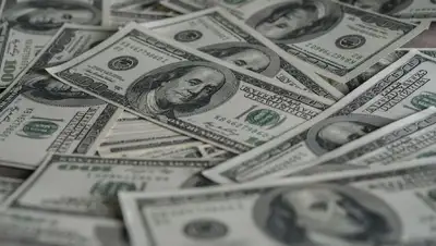 торги на бирже, курс доллара, фото - Новости Zakon.kz от 25.04.2022 17:15