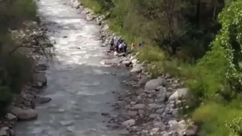 Хотел убить себя. Подробности спасения мужчины, спрыгнувшего с моста в Талгаре