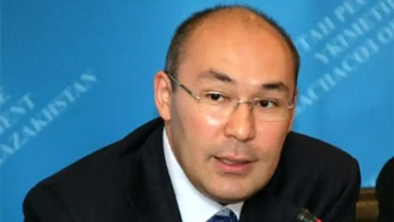 Совокупные резервы Нацбанка и Нацфонда в ближайшее время достигнут 100 млрд долларов