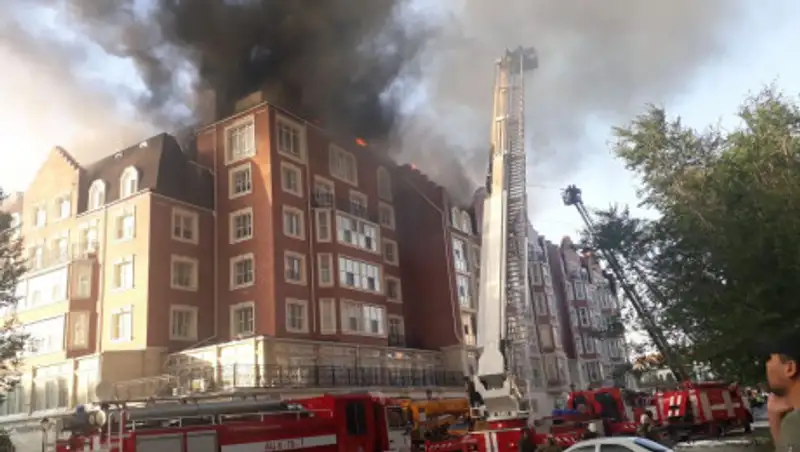 Видео полыхающего ЖК в Нур-Султане появилось в Сети
