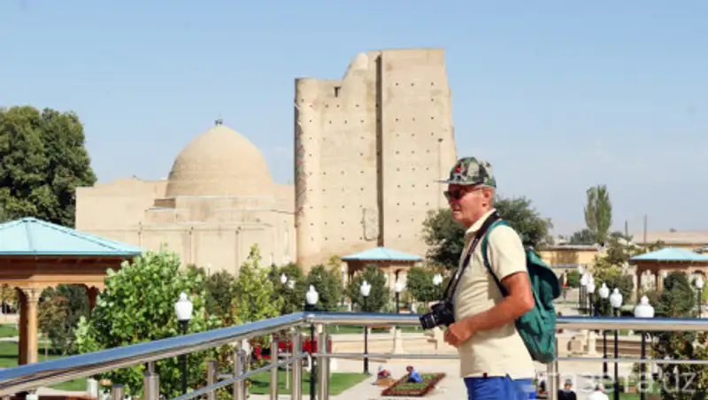 Туристам, заразившимся коронавирусом в Узбекистане, выплатят $3000