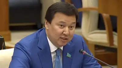 Депутаты проголосовали за досрочное прекращение полномочий Галымжана Елеуова