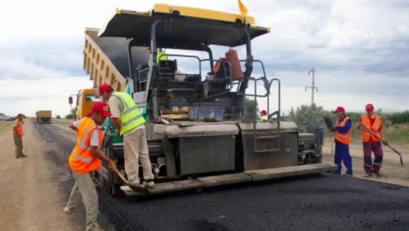 В Казахстане увеличено на 29% финансирование строительства автодорог