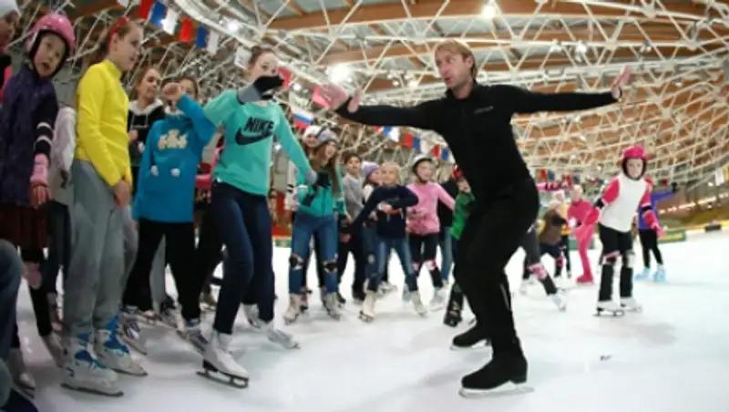 Плющенко проведет для учителей мастер-класс на паркете