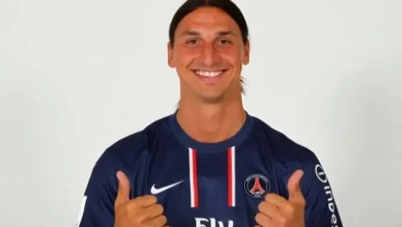 Футболист Ибрагимович перейдет в "Милан" после Суперкубка Франции