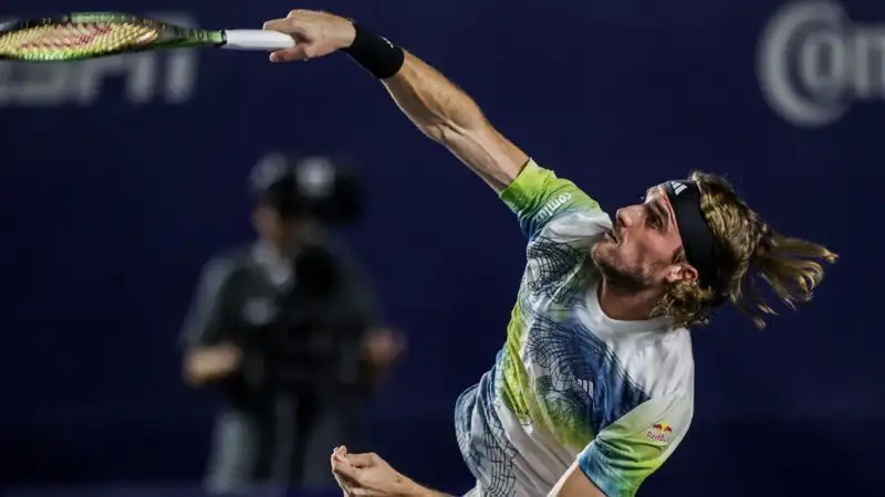 Стефанос Циципас вышел в финал турнира в Мексике