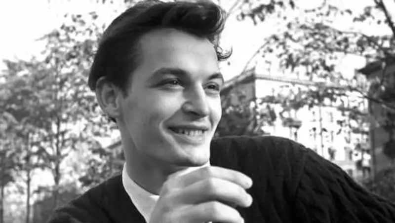 Народный артист СССР Василий Лановой умер от COVID-19