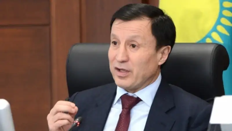 Аким Астаны А.Джаксыбеков наведет порядок в столичном общепите