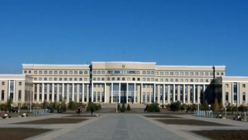 МИД: казахстанцев не было на борту разбившегося Boeing