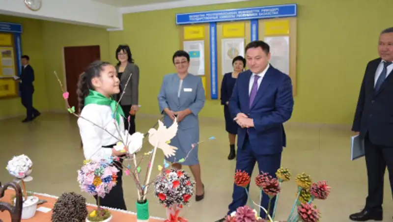 В школах Акмолинской области стартовал экологический час