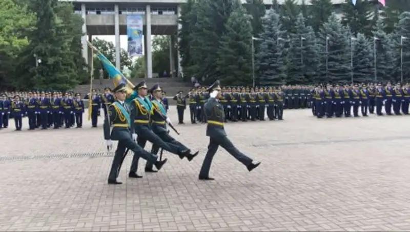 Высшие военные учебные заведения Казахстана готовы принять новых курсантов
