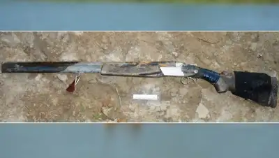 рыбак выловил ружье в реке Ишим , фото - Новости Zakon.kz от 05.07.2022 16:20