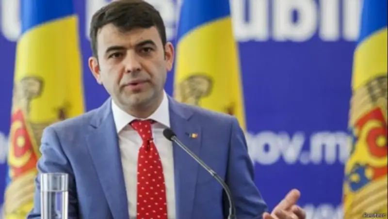 Молдавский премьер ушел в в отставку из-за скандала с дипломами