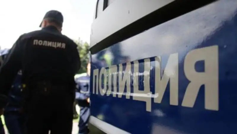 В подмосковном кафе обнаружили арсенал оружия