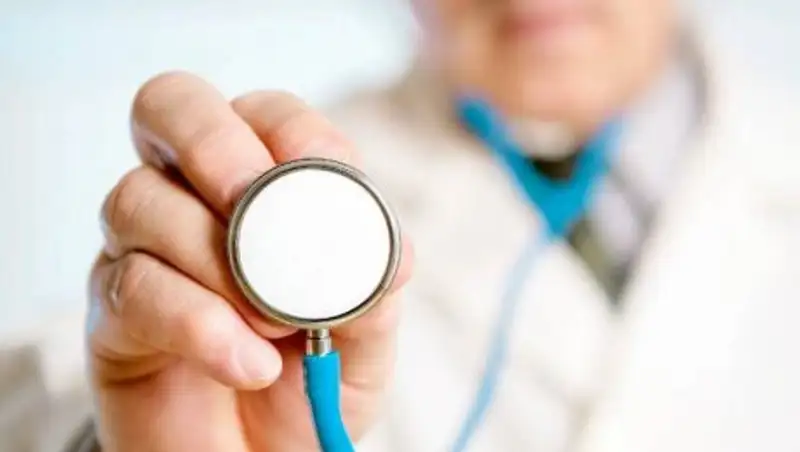 Нужно ли частным клиникам запрещать лечить онкологические заболевания?