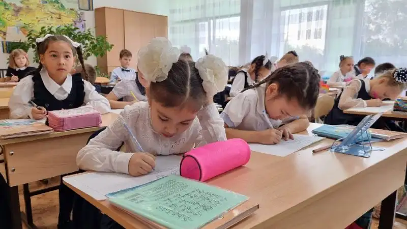В школах Уральска прошел общеказахстанский открытый диктант