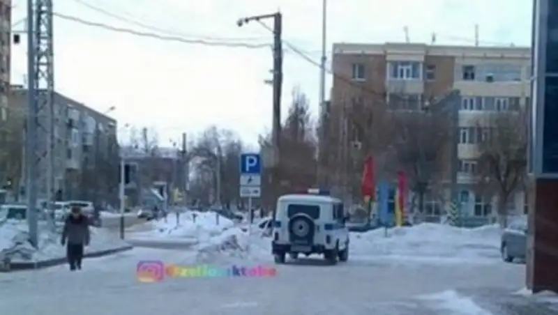 В Актобе полицейские припарковались на стоянке для инвалидов