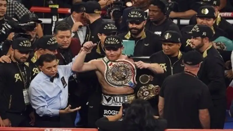 "Канело" не сомневается, что снова одолеет Головкина