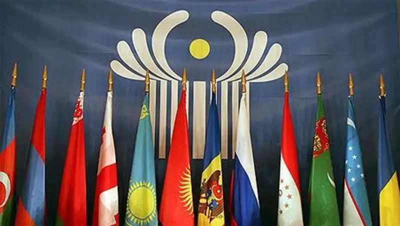 Украинский генерал Кузьмук освобожден от должности президента Клуба министров обороны СНГ