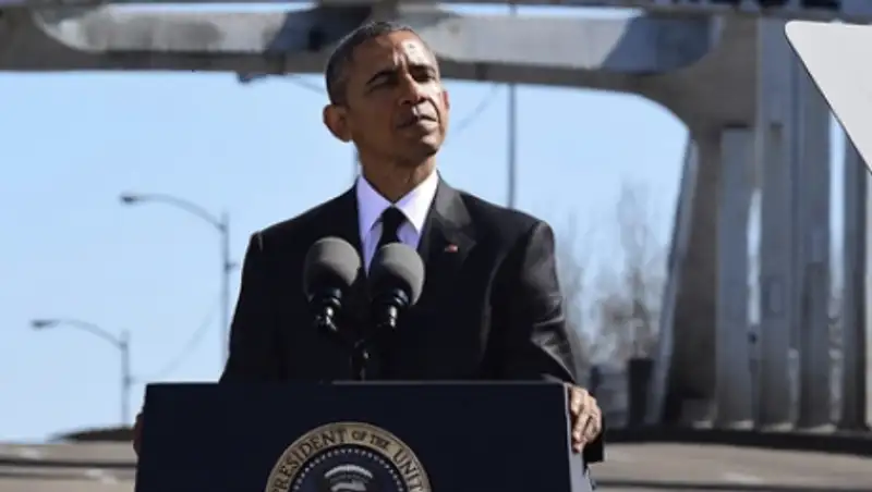 Обама призвал искоренить расизм в США