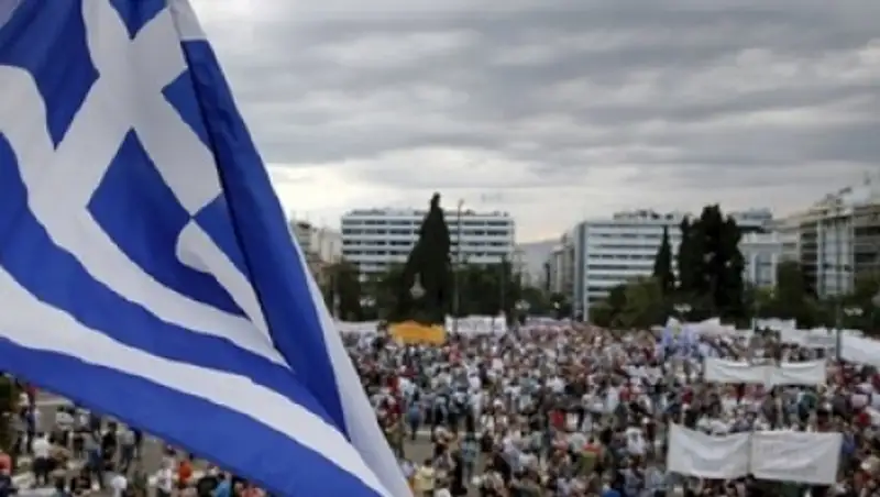Протесты начались в Афинах после проведения референдума