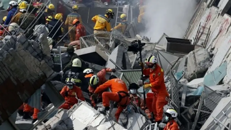 Число жертв землетрясения на Тайване достигло 14 человек, поиски продолжатся ночью