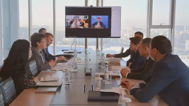 Заседание Общественного совета прошло в холдинге «Байтерек»