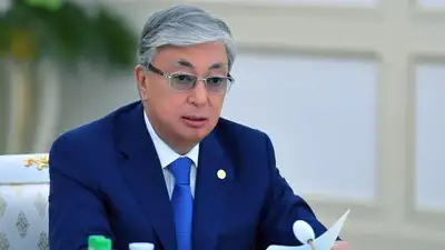 Кому Токаев вручил вновь учрежденный орден и звания , фото - Новости Zakon.kz от 24.10.2023 08:16