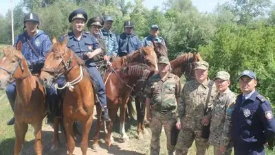 Пресс-служба ДЧС ЗКО, фото - Новости Zakon.kz от 01.06.2018 17:53