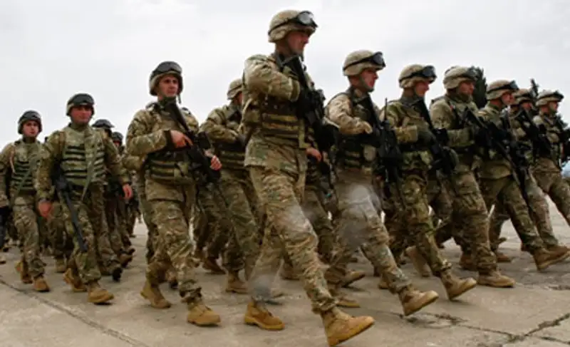 На грузинской военной базе отравились десятки солдат, фото - Новости Zakon.kz от 13.11.2013 19:26