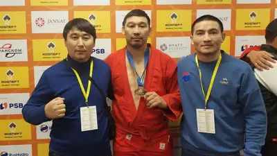 Полицейский из ВКО стал бронзовым призером на чемпионате мира по боевому самбо, фото - Новости Zakon.kz от 21.11.2022 13:52