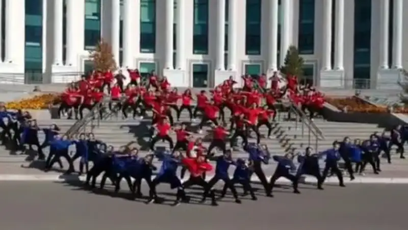 Звезда американской поп-музыки восхитилась казахстанскими танцорами