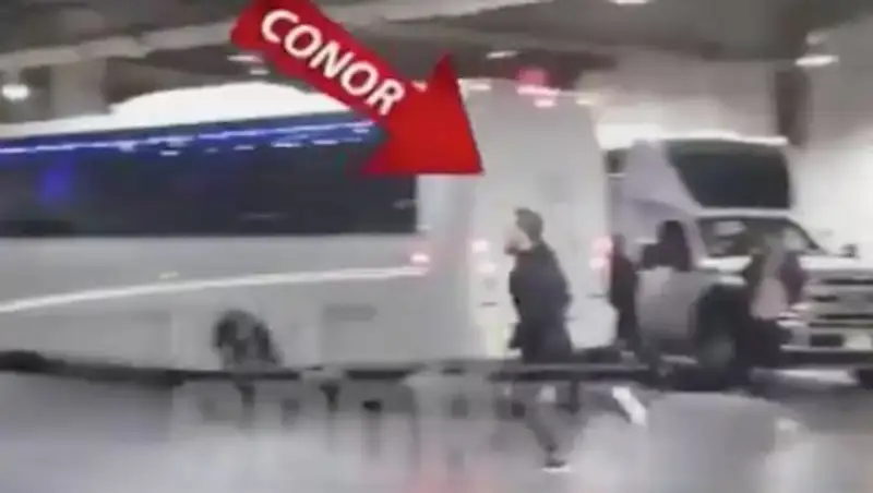 Два бойца UFC получили травмы после нападения Макгрегора на автобус