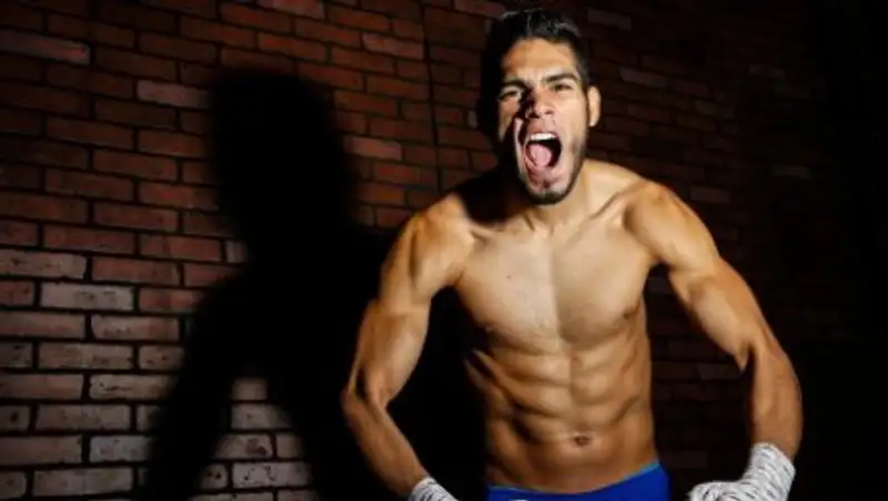 Хильберто Рамирес будет драться с Головкиным при одном условии