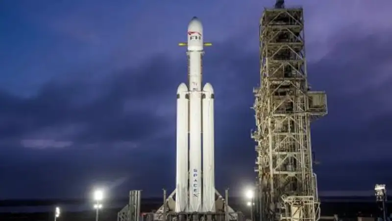 В НАСА отказались от Falcon Heavy