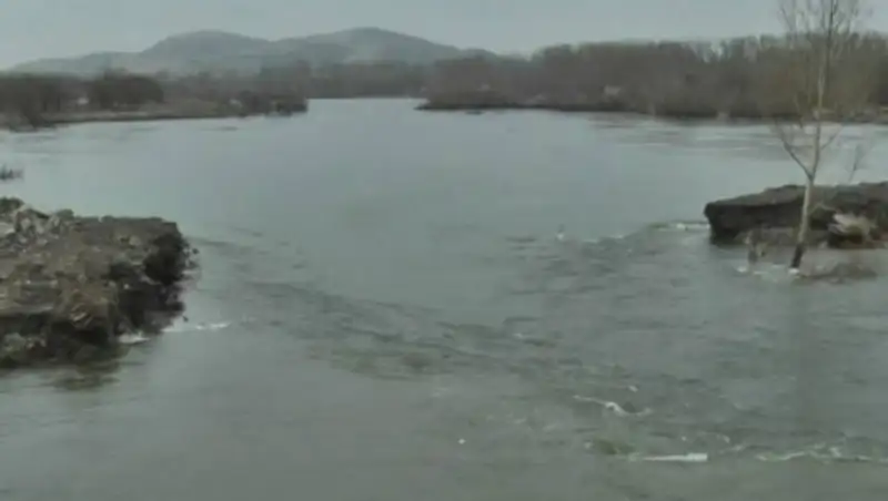 На Самаркандском водохранилище начинают сбрасывать воду