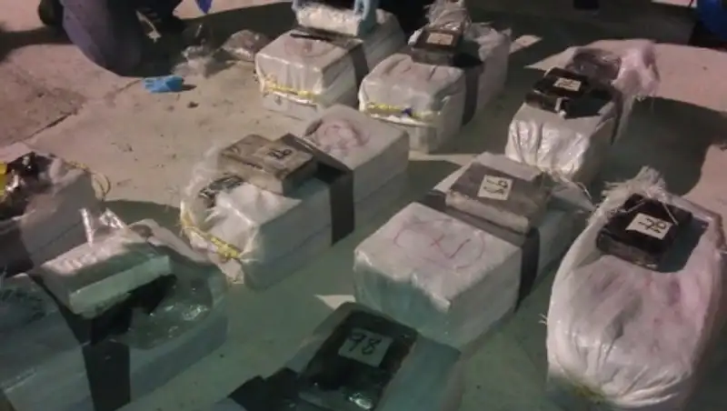 В Эквадоре конфисковали тонну кокаина