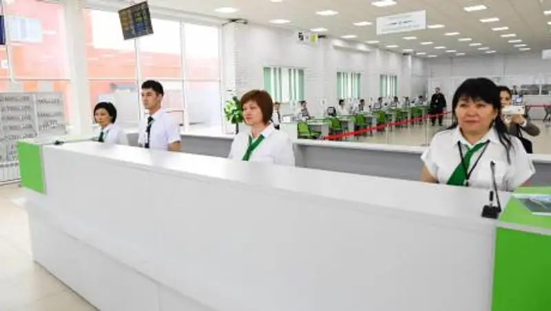 Отмена обязательного бронирования в ЦОНах привела к многочисленным очередям