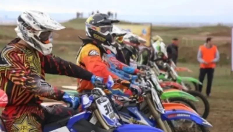 Первый этап чемпионата по мотокроссу прошел в Талдыкоргане