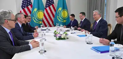 Снизить стоимость медуслуг: Токаев обсудил перспективы сотрудничества с президентом GE Healthcare , фото - Новости Zakon.kz от 19.09.2023 07:03