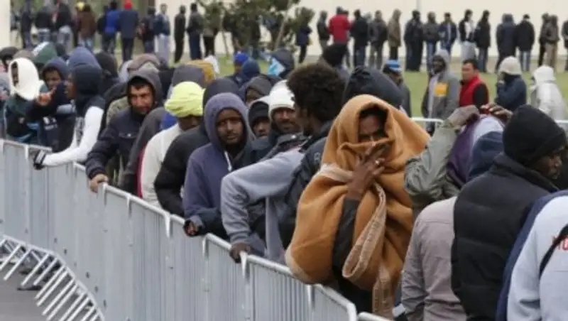 Полиция Германии заявила о 410 потенциальных террористах среди беженцев