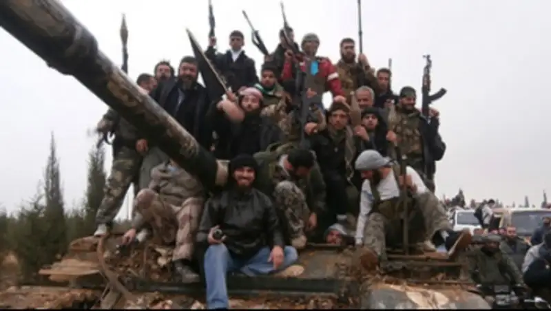 Среди выехавших в Сирию казахстанцев были и состоятельные бизнесмены - эксперт