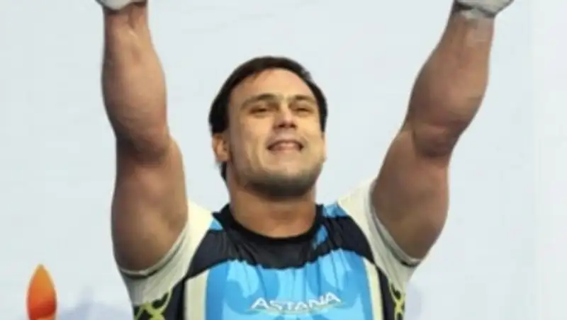 Илью Ильина признали лучшим тяжелоатлетом 2014 года 